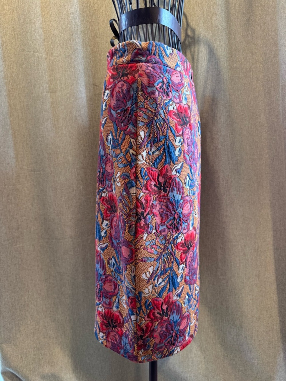 Anthropologie - Maeve - Floral Tapestry - Pencil Skirt - Size Small - Picture 7 of 14